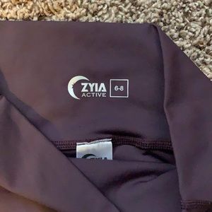 ZYIA High rise Brilliant Capri 20”